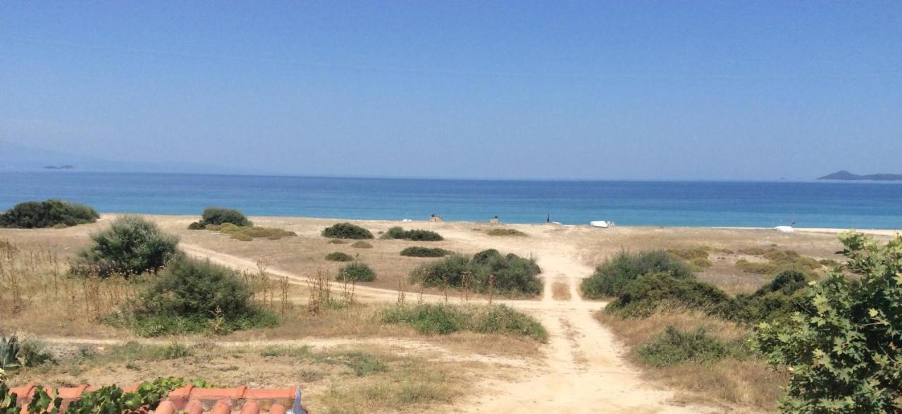 Ikidiki Beach Villa Иерисос Екстериор снимка